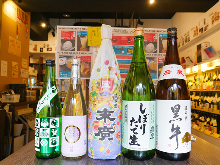 今回紹介した日本酒はすべて『名酒センター』で飲むことができます。もちろん通常販売や蔵元のサイトでも購入可能