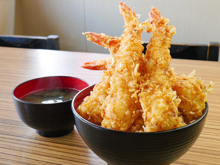 無心にガッつきたい！ 一度は食べておきたい東京近郊の絶品「デカ盛り丼」5選