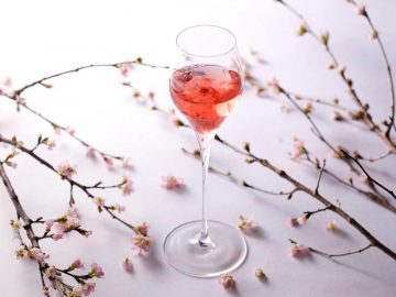 美酒で桜を楽しむ！『ホテルニューオータニ』のホテルバーで飲みたい「花見カクテル」4選