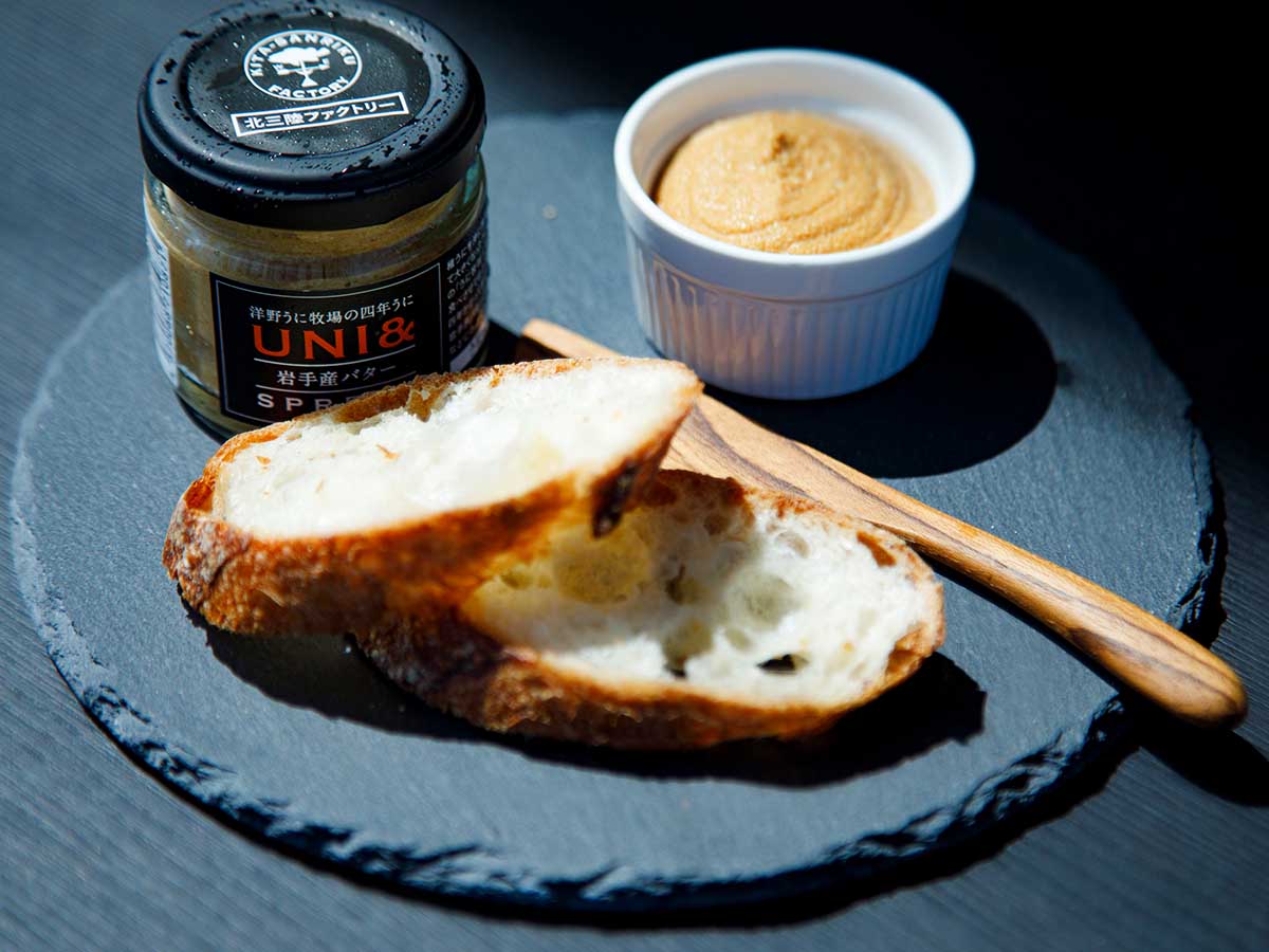 「UNI＆岩手産バター SPREAD」3480円。旬のキタムラサキウニと岩手産発酵バターを使用している