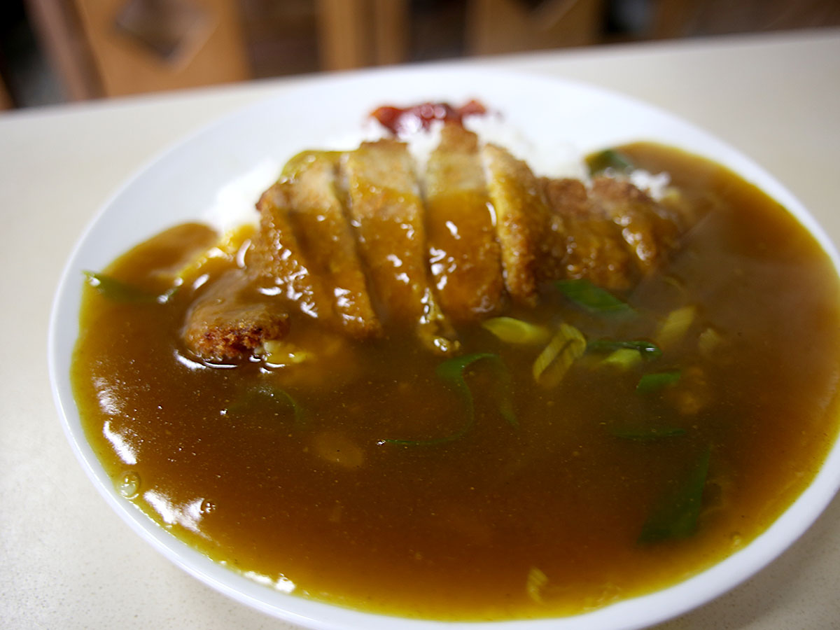 どんな料理！？ 京都のレトロ食堂『篠田屋』で謎の看板メニュー『皿盛（サラモリ）』を食べてみた