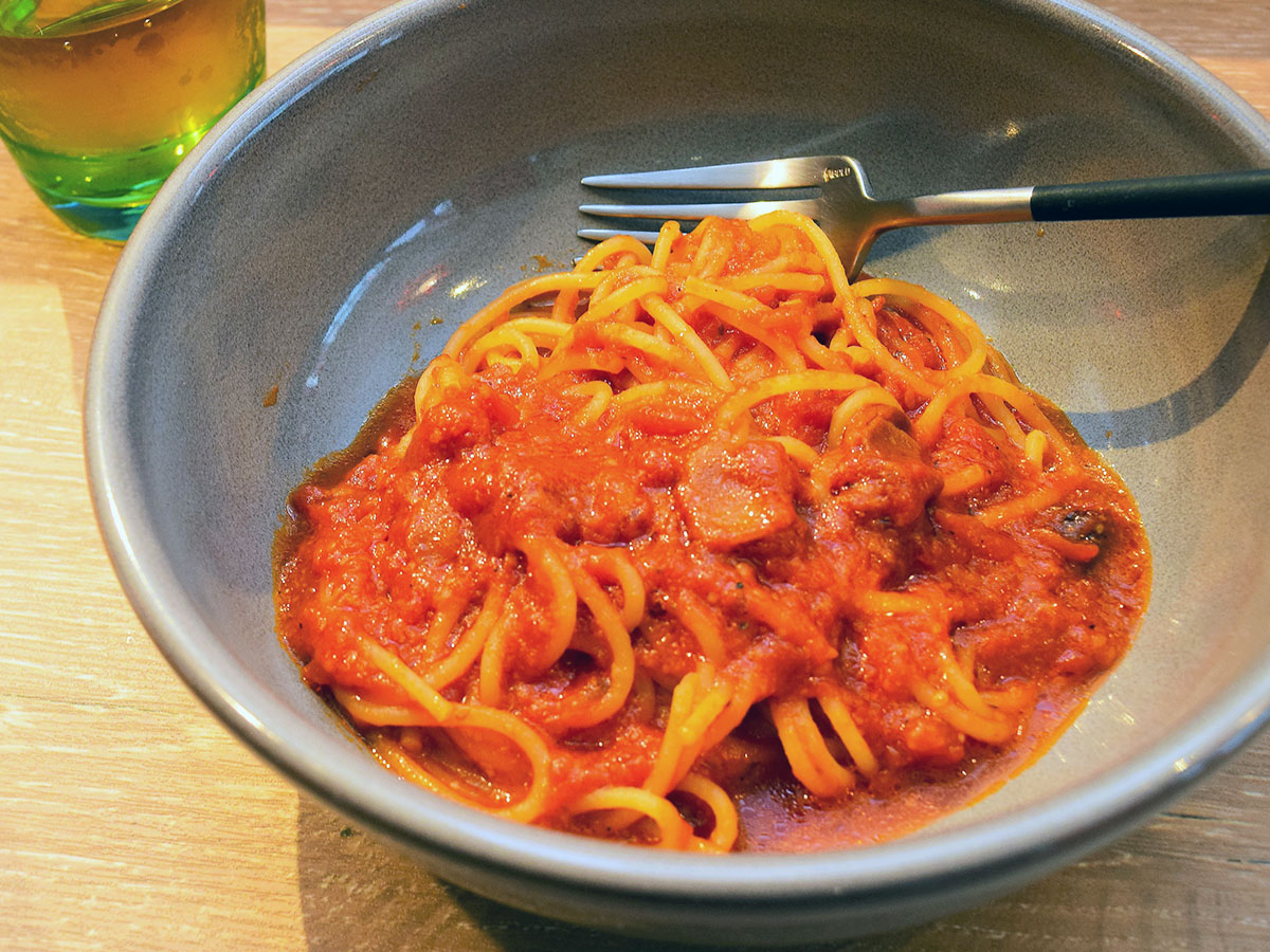 カプリチョーザの名作「トマトとニンニクのスパゲッティ」専門店が下北沢にオープン。さっそく行ってきた！