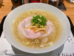 「しおらぁ麺」1180円