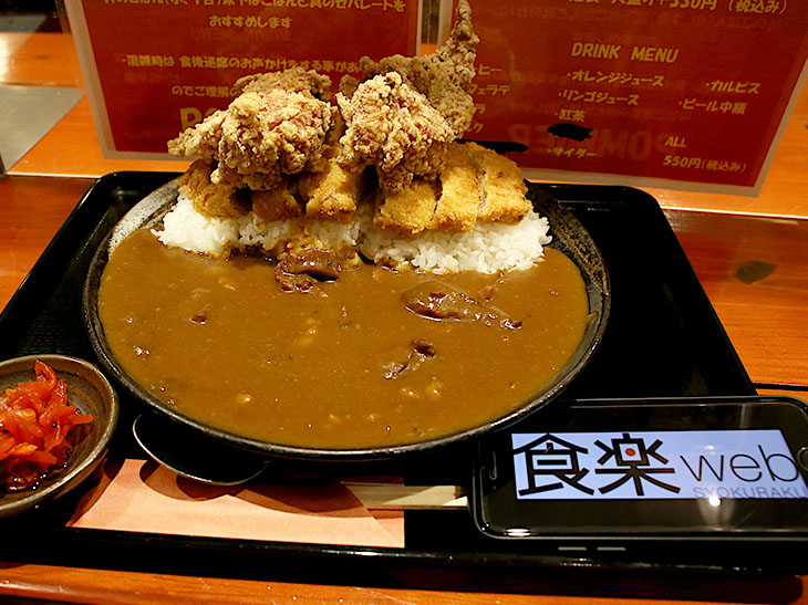 喫茶店なのにカツ丼が旨い 大阪 ポミエ でフルフル玉子の デカ盛りカツ丼 を体験してきた ページ 3 食楽web