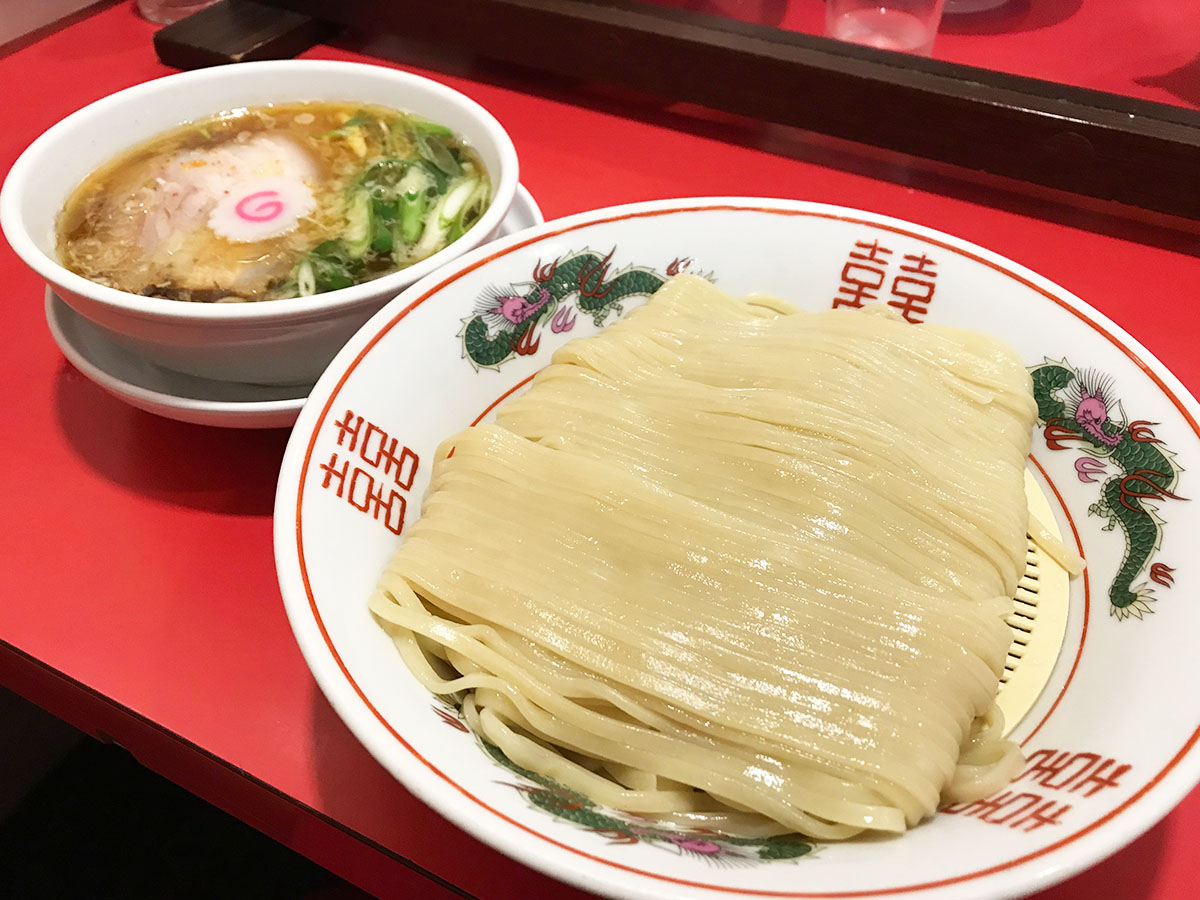 大阪でつけ麺ならココ！ 大阪の名店『カドヤ食堂 総本店』で人気の「つけそば」を食べてきた