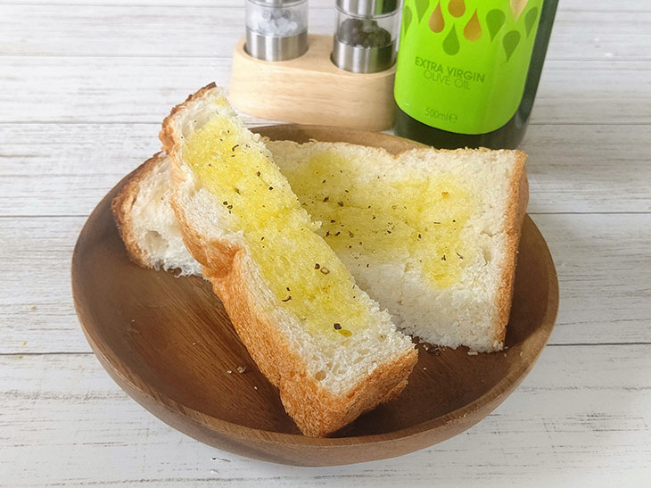 塩により生食パンの味わいがより引き締まる