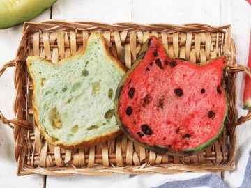 可愛すぎて食べられない！？ 夏らしいスイカ＆メロン味の「ネコ型食パン」に注目！