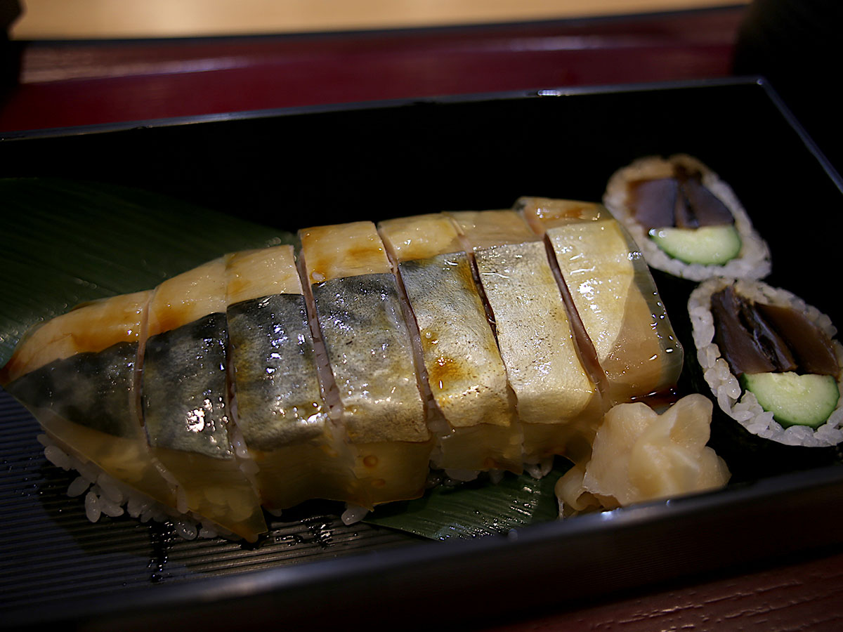 大阪名物サバの押し寿司「バッテラ」発祥の店『寿司常』で元祖バッテラを味わってみた！