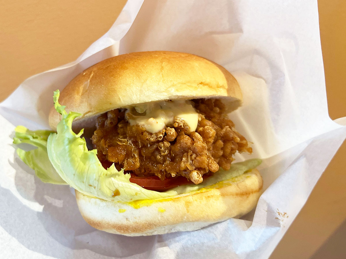 話題の行列バーガー店『ゴンバーガー』って知ってる？ 韓国発の「爆売れオリーブチキン」のハンバーガーを食べてみた！