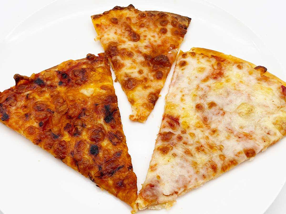 宅配ピザはどこが一番旨い！？ ドミノ・ピザハット・ピザーラの「プレーンピザ」を食べ比べてみた