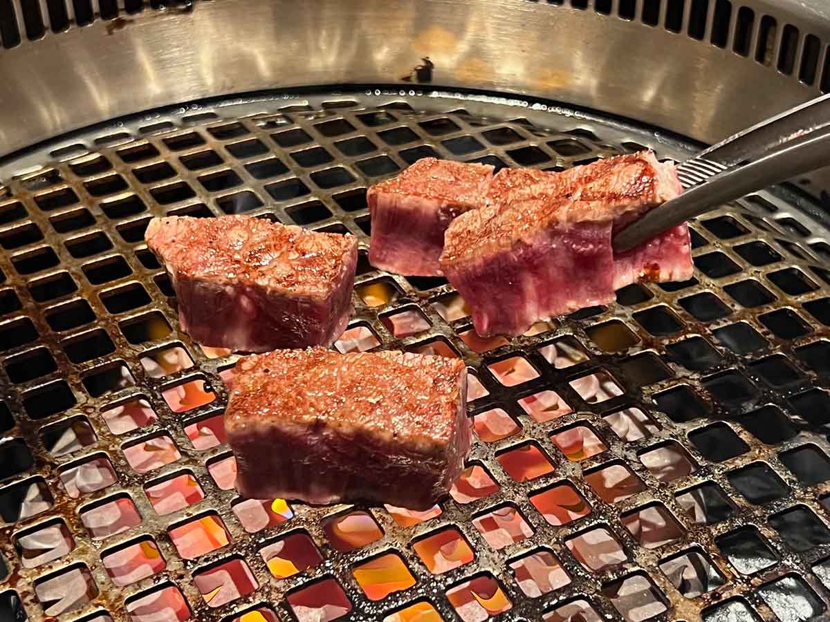 牛角だけど牛角じゃないラグジュアリー店舗『牛角 成城学園前』で最高の肉を体験してきた！