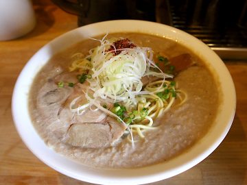 濃厚なドロ系スープに感激！ 京都の名店『麺屋 極鶏』の鶏白湯ラーメン「鶏だく」は本当に美味しいのか？ 実食してきた