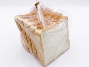 鎌倉エリアでは絶大な支持を得ている豊島屋の「食パン」1斤300円～