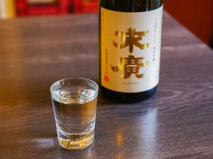 「しぼりたて純米吟醸 末廣」1杯400円、720ml 1540円