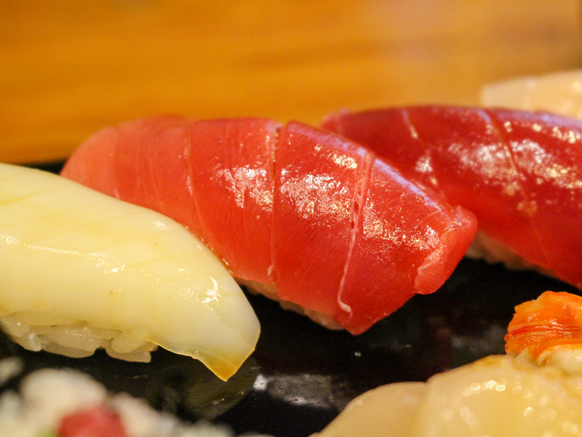 東京で死ぬまでに一度は食べたいこの一皿！ トロ発祥の店『吉野鮨本店』で堪能したい至極の「中トロ」の魅力とは？