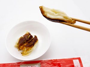 「石松餃子」1388円（税込）。肉本来の旨みと野菜の相性が抜群！