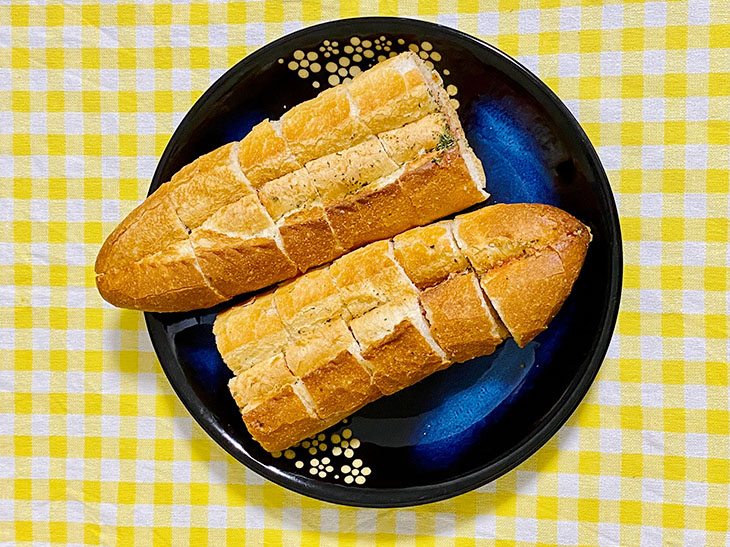 『THE FULLFULL HAKATA』の「明太フランス」450円 (税込)