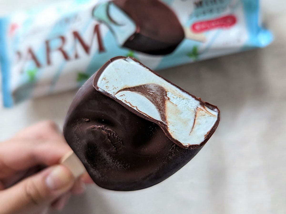 チョコミントアイスの決定版か！？「PARM」初のショコラミント味がおいしすぎた！ 