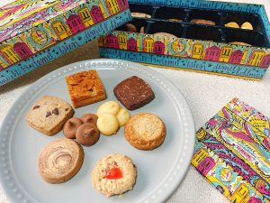 なぜそんなに人気なの？ ウィーン王室御用達の老舗ブランド『DEMEL』の可愛いすぎる“クッキー缶”を取り寄せてみた