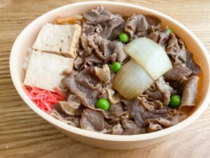 国産黒毛和牛のモモ肉を使用した『浅草今半』の牛肉弁当はロケ弁でも大人気（食楽web）