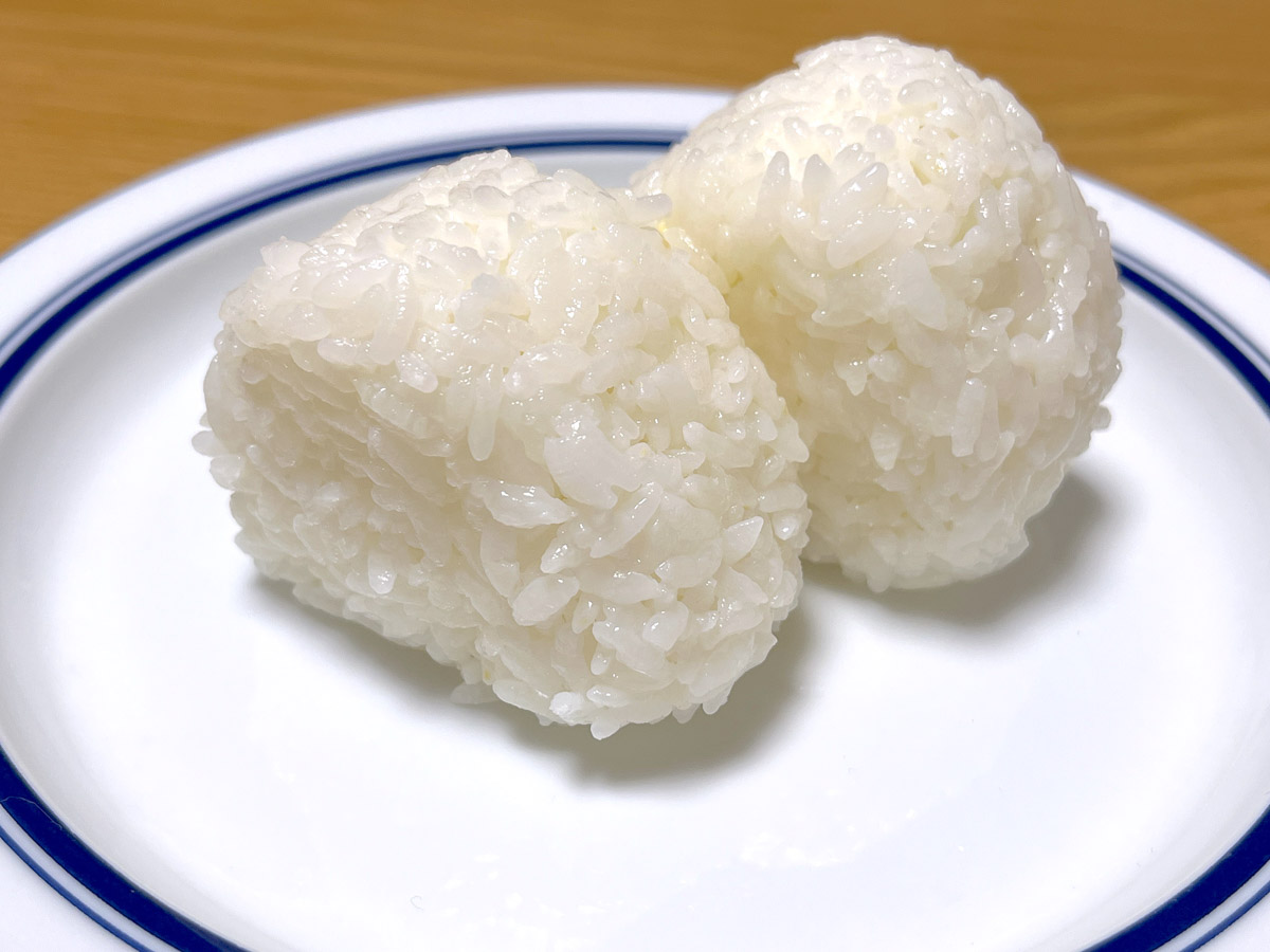 冷やごはん特有のベチャッとした食感がなく、お米の味を感じやすい（食楽web）