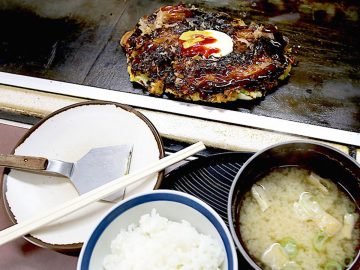 孤独のグルメに登場！大阪のお好み焼き屋『甘辛や』で五郎さんが感激した「豚玉定食」を食べてきた