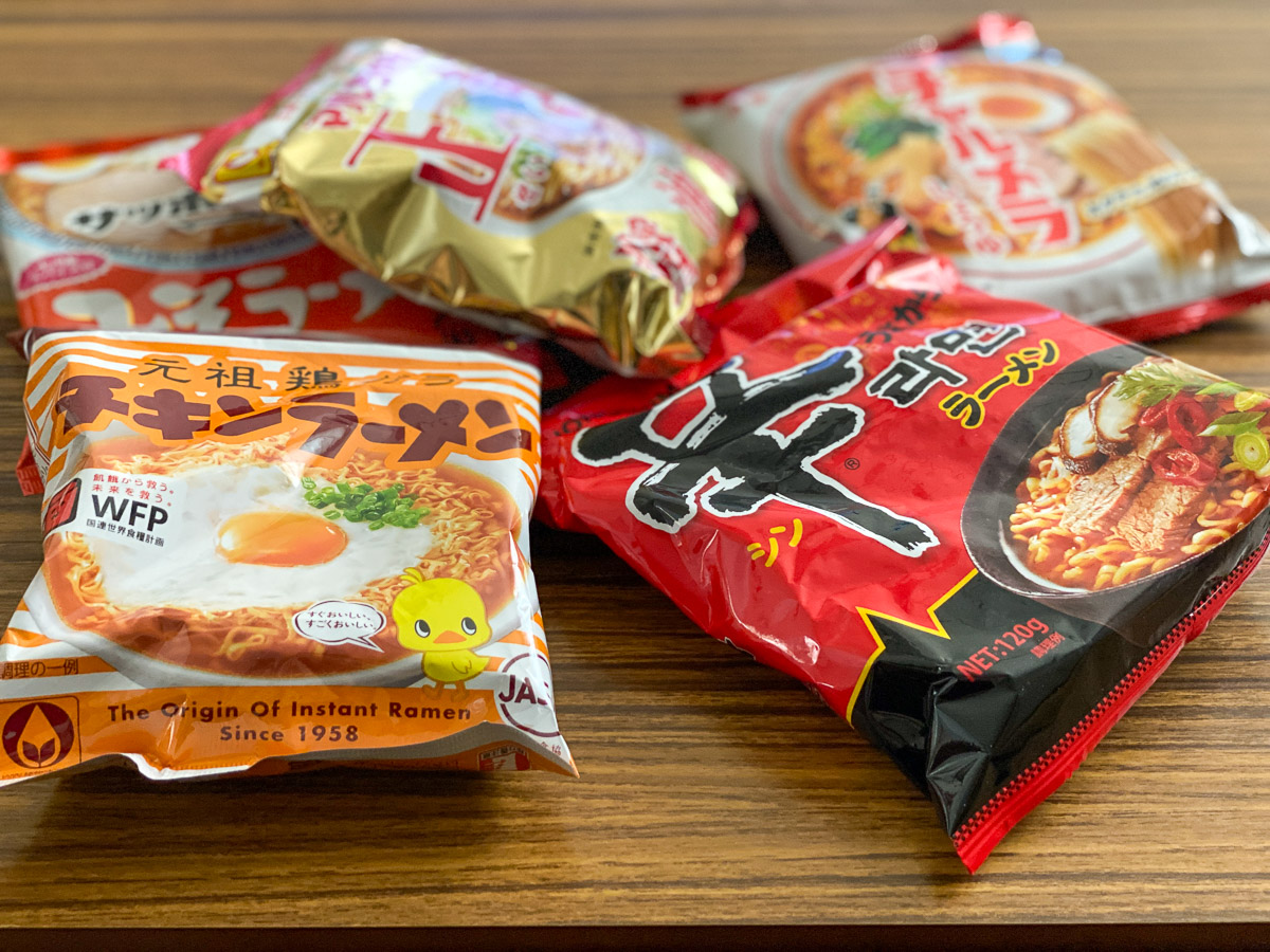 同じインスタント麺でもよーく見ると全然違います(食楽web)