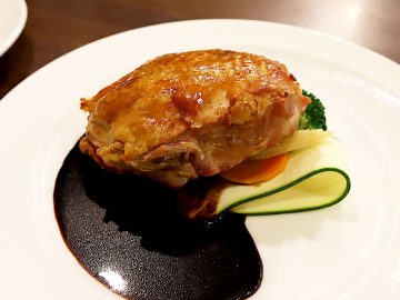 チキンの中にご飯が入った衝撃の「大人のチキンライス」とは！？ 京都の人気洋食店『SALAO』で食べてきた