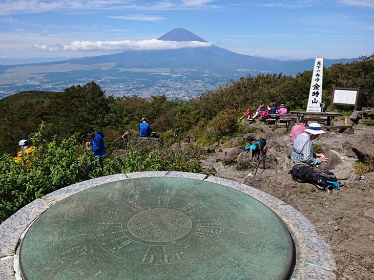 富士山の麓までくっきり見渡せる絶景！