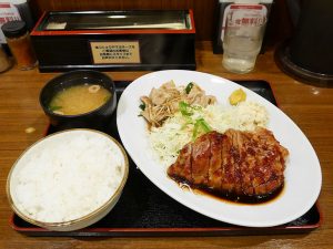 「トンテキ＆豚生姜焼きセット」1250円