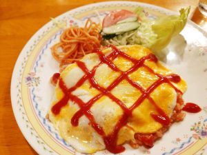 京成立石で愛される純喫茶『ルミエール』のレトロ懐かしい「オムライス」が美味しいワケ