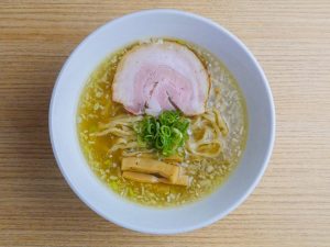 ラーメン官僚も通い詰める塩ラーメンの名店『しおらーめん進化2nd』とは？