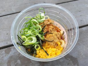 筆者の中で最も美味しかったのは、「ピリ辛肉そぼろぶっかけうどん」