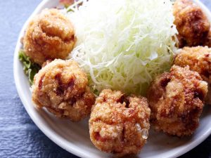 鶴見の『ファンタジーサウナ＆スパおふろの国』の「唐揚げ噴火定食」が旨すぎる件！