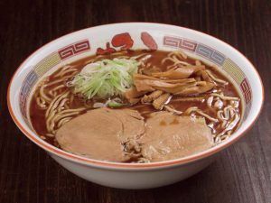 横浜のラー博に北海道・旭川の人気ラーメン屋『蜂屋』が登場！ クセになる絶品ラーメンとは？