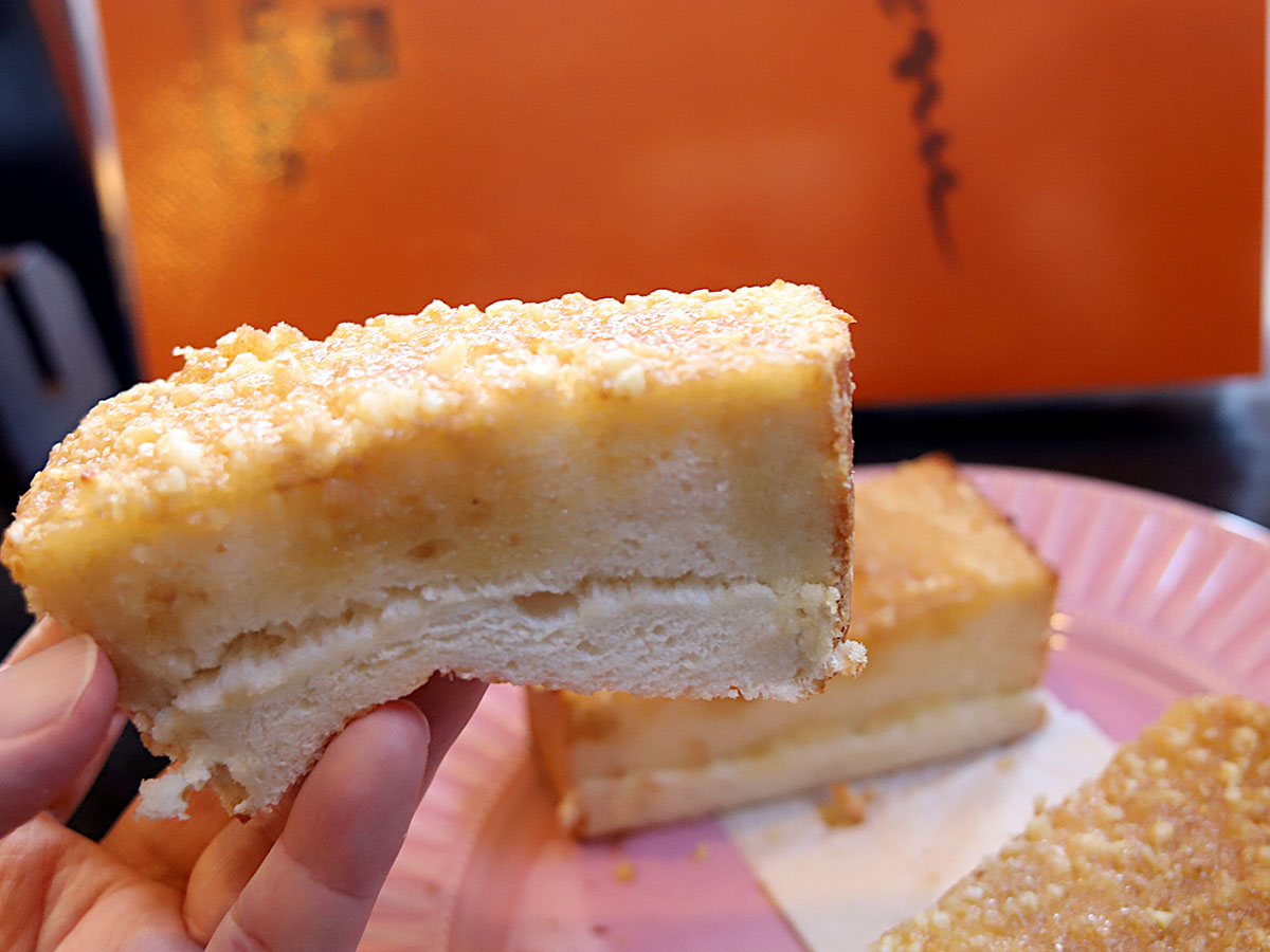 姫路のご当地グルメはまさかのトースト！？ 地元の人気店で分厚すぎる「アーモンドトースト」を食べてきた