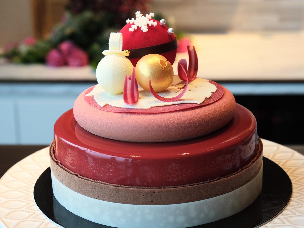 「Noel Santa(ノエル サンタ)」直径12センチ7000円、直径15センチ 8000円