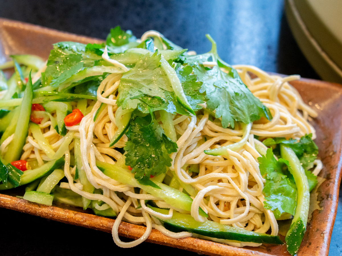 干豆腐サラダ880円