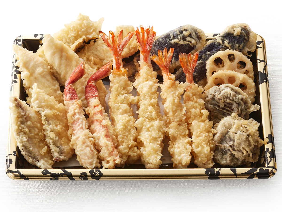 30年以上愛される『天丼てんや』の生そば付き「年越し天ぷら」の予約が今年もスタート。その内容とは？