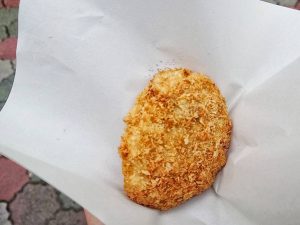 「コロッケ」100円