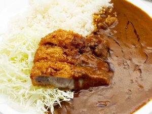 スーパーの「ロースカツ」とカレールーがあれば、「カツカレー」も簡単に！