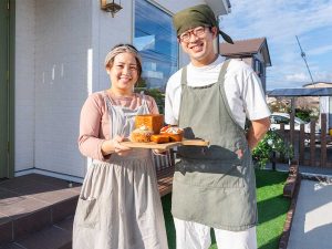 オーナーシェフの品川遥さんと、マネージャーの勇太さんご夫妻