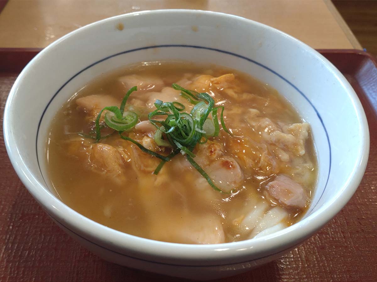 「けいらんうどん」並590円(税込)