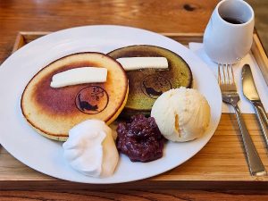 「Wミニスペシャルホットケーキ」1380円