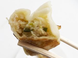 野菜の甘みと旨みが溢れる、ふわりとした餡がたっぷり