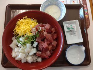 「山かけ海鮮ちらし丼（特盛）」1210円