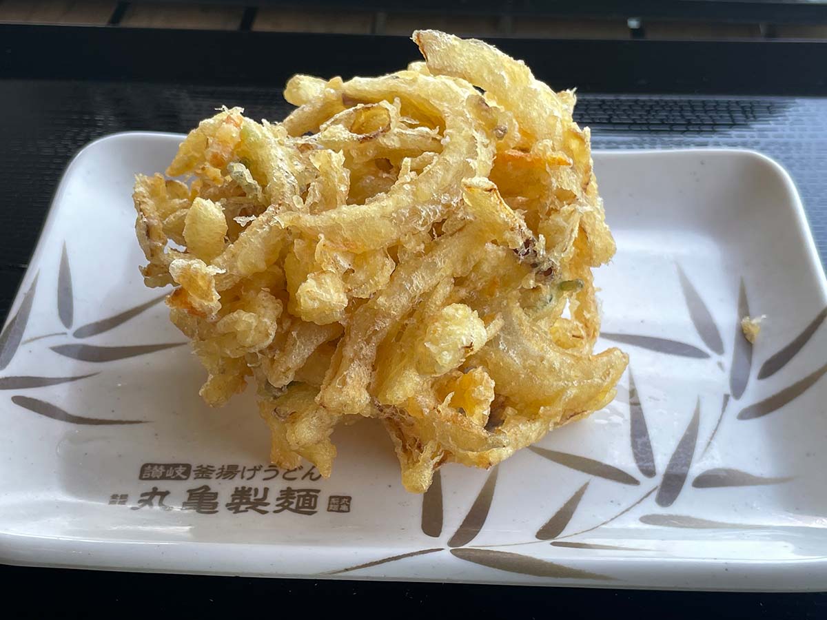 食物繊維のメリットより油のデメリットが大きい野菜かき揚げ