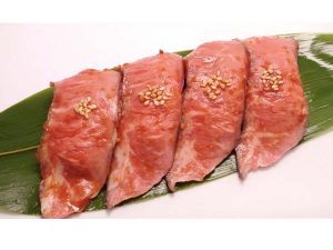 『土鍋ごはん 米三』の「星空舞　極み肉寿司」