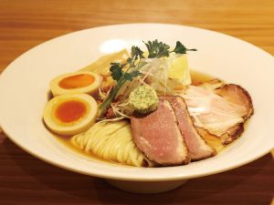 日本料理の名店『銀座おのでら』のラーメン業態『麺銀座おのでら本店』が始動！ 唯一無二のラーメンの味とは