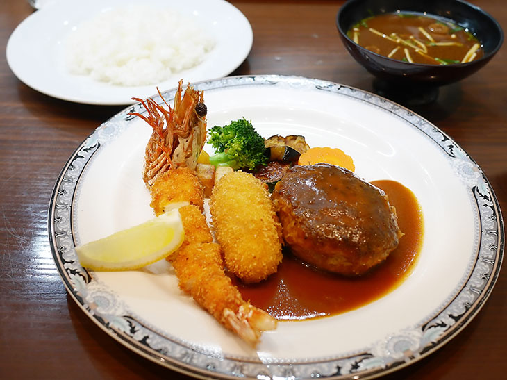 「スペシャル定食」2900円